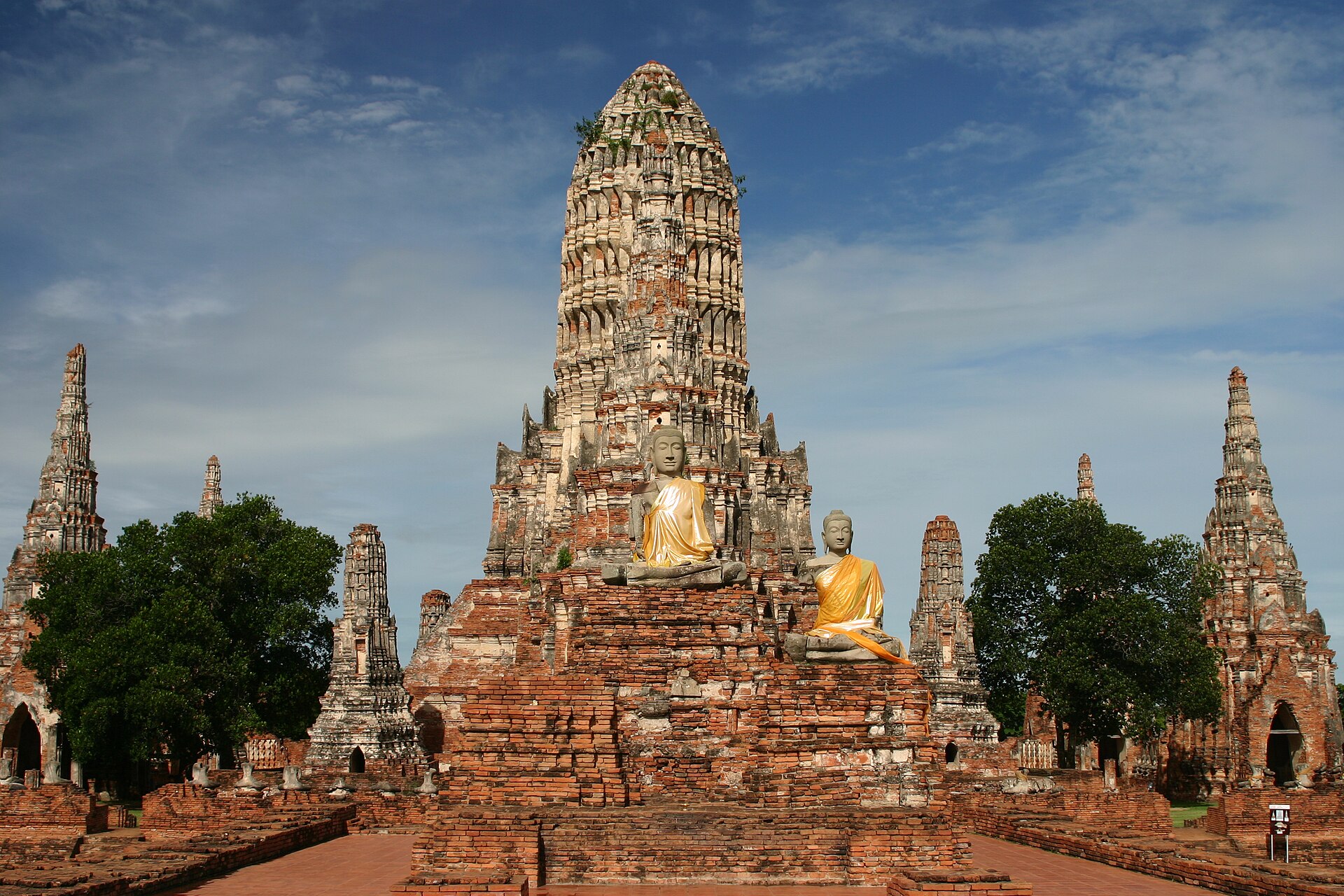 bike ride scenery for Ayutthaya Temple near Ayutthaya