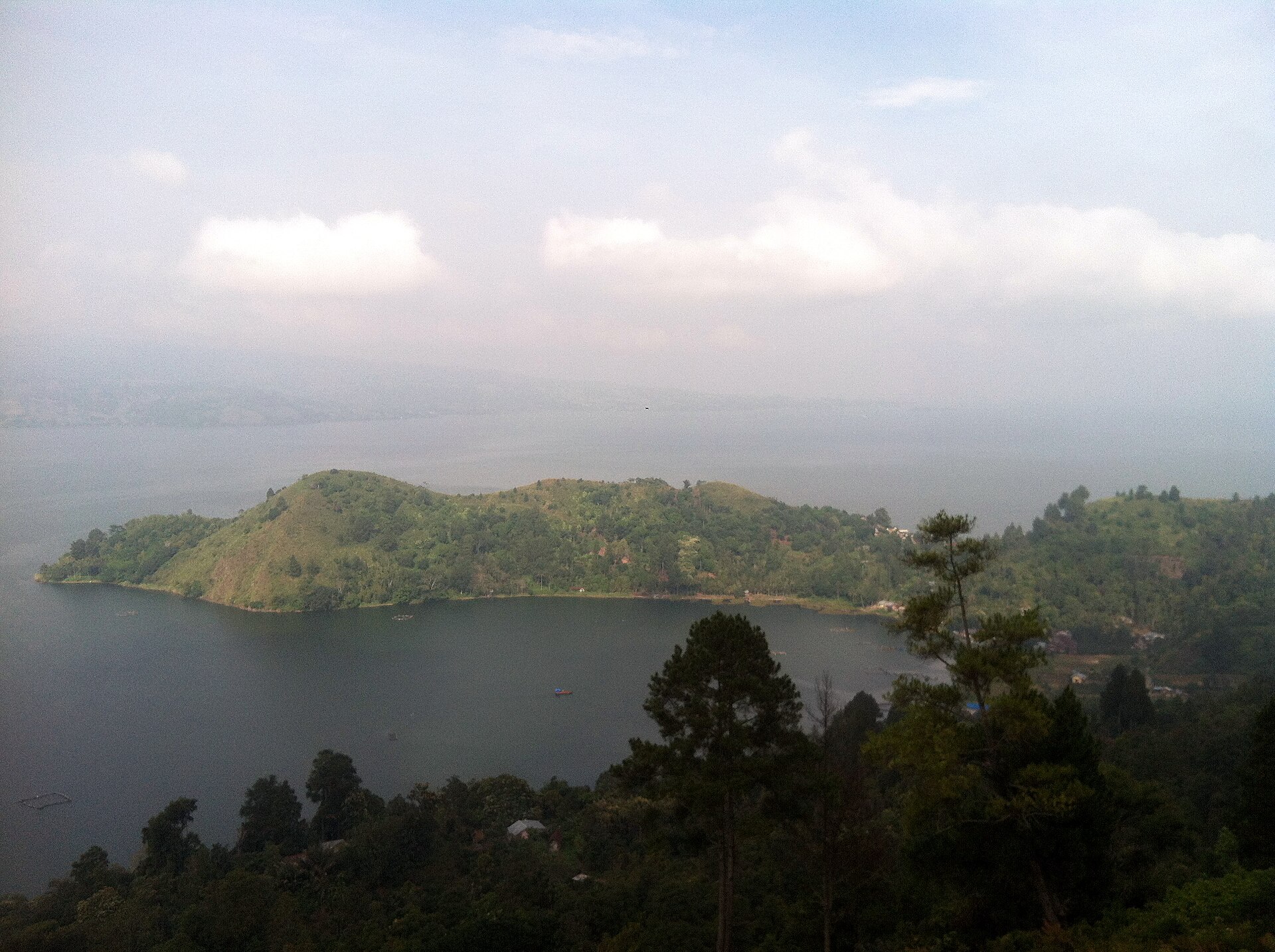canoe trip scenery for Lake Toba Paddle near North Sumatra