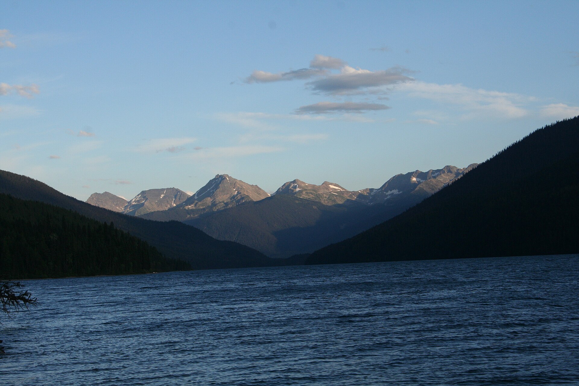 canoe trip scenery for Bowron Lake Canoe Circuit near British Columbia