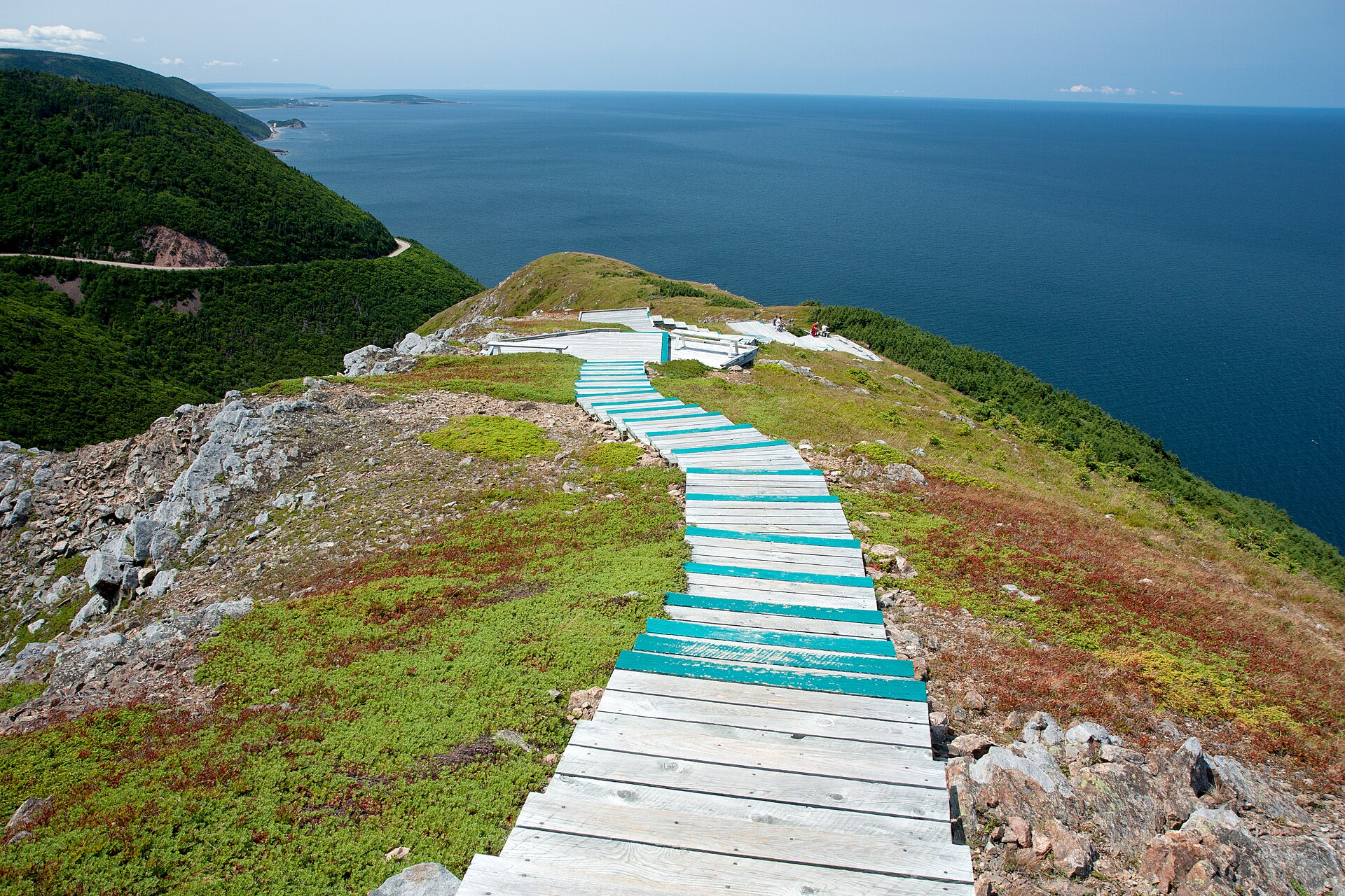 hike scenery for Cape Breton Skyline Trail near Nova Scotia