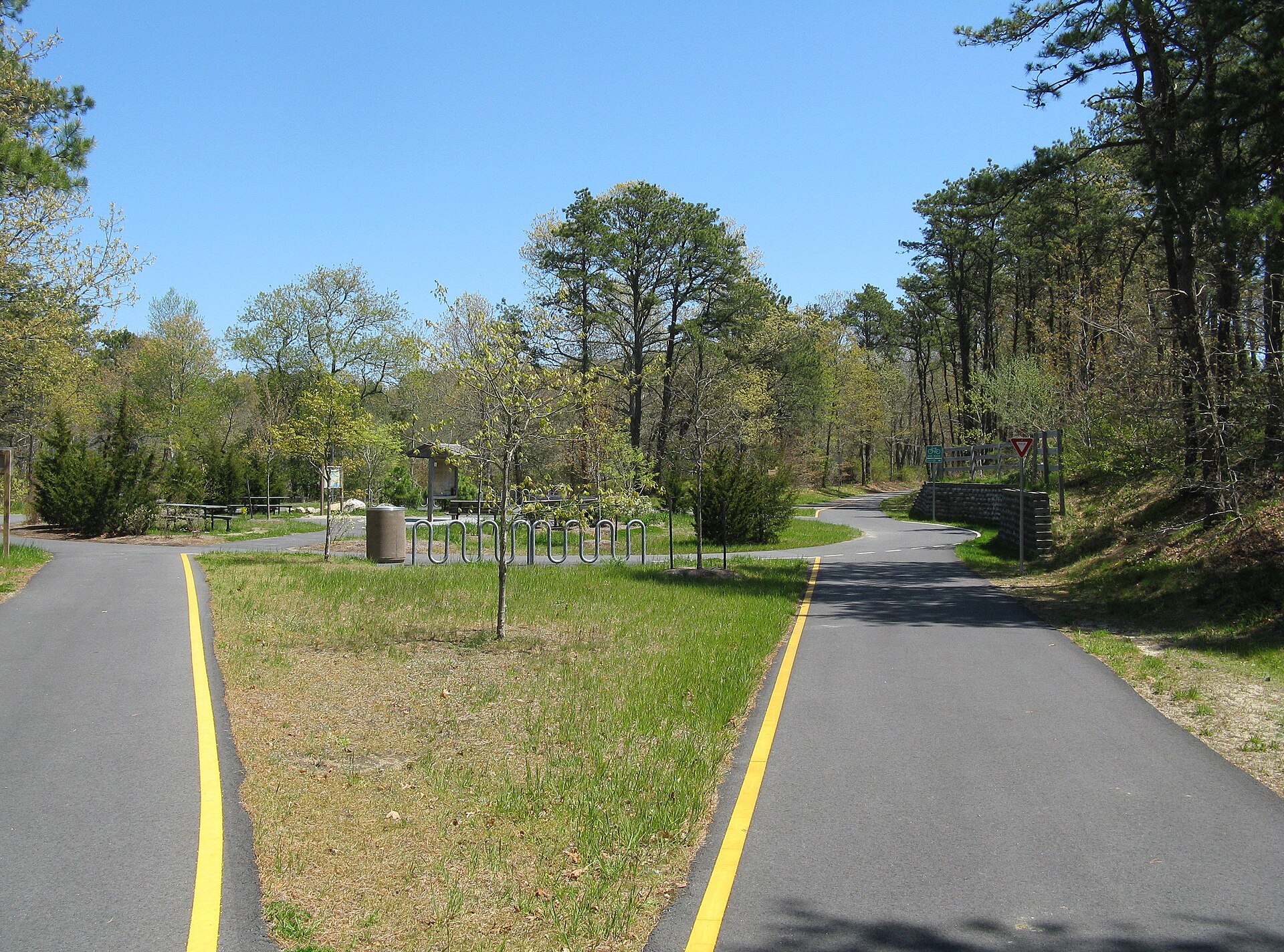 bike ride scenery for Cape Cod Rail Trail near Massachusetts