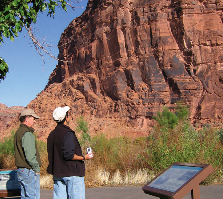 bike ride scenery for Moab Canyon Pathway near Utah